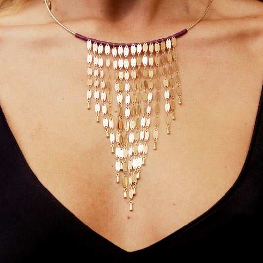 NECKLACES / COLGANTE ARO CASCADA